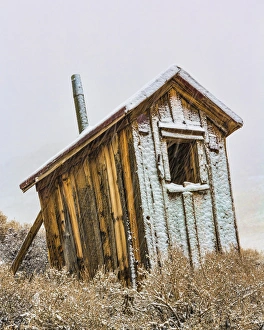USA, California, Bodie. Solitary outhouse. Credit as: Don Paulson / Jaynes Gallery / DanitaDelimont USA, California, Bodie. Solitary outhouse. Credit as: Don Paulson / Jaynes Gallery / DanitaDelimont