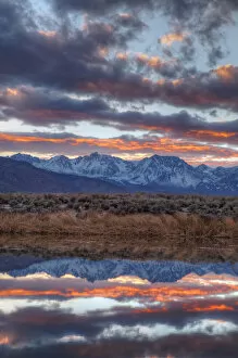 Images Dated 27th February 2016: USA, California, Owens Valley. Sierra Crest seen from Buckley Ponds at sunset. Credit as