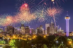Firework Gallery: USA, Colorado, Denver. Fireworks over city on July 4th