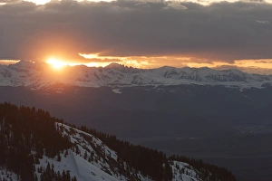 USA, Colorado. Sunset over the Elk Range. Credit as: Don Grall / Jaynes Gallery USA, Colorado. Sunset over the Elk Range. Credit as: Don Grall / Jaynes Gallery