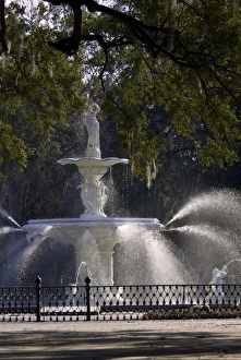 USA, Georgia, Savannah, Forsythe Park fountain, historic district USA, Georgia, Savannah, Forsythe Park fountain, historic district