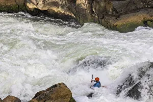 Kayaking Gallery: USA, Maryland, Great Falls, Potomac River and Kayaker