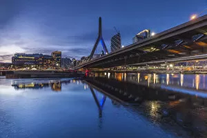USA, Massachusetts, Boston. Leonard P. Zakim Bridge at dawn