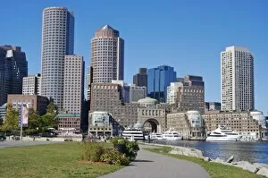 USA, Massachusetts, Boston. The skyline at Rowes Wharf