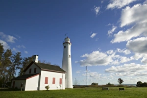 USA, Michigan, Lake Huron Shore: Sturgeon Point, Sturgeon Point Lighthouse / Morning USA, Michigan, Lake Huron Shore: Sturgeon Point, Sturgeon Point Lighthouse / Morning