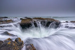 Jim Nilsen Gallery: USA, Oregon. Thors Well and ocean at sunset