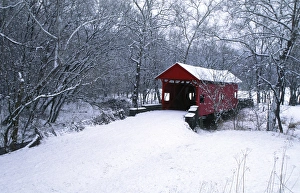 Images Dated 9th May 2009: USA, Pennsylvania, Mariana County. Hughes Covered Bridge in winter