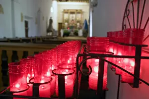 Images Dated 8th June 2005: USA, Texas, Votive candles in the chapel of the mission San Juan Capistrano founded