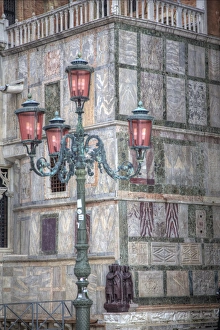 Venetian Lamp Post, Venice Italy Wintertime snows Venetian Lamp Post, Venice Italy Wintertime snows