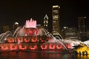 A view of Buckingham Fountain in Grant Park, Chicago A view of Buckingham Fountain in Grant Park, Chicago