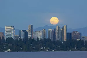 Images Dated 30th September 2012: WA, Bellevue, Full moon raising over downtown skyline