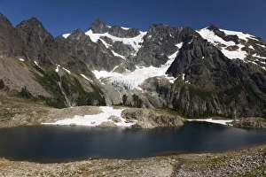 WA, Mt. Baker Wilderness, Lake Ann and Mt. Shuksan WA, Mt. Baker Wilderness, Lake Ann and Mt. Shuksan