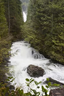Images Dated 21st May 2011: WA, Wallace Falls State Park, Wallace River, Wallace Falls in background