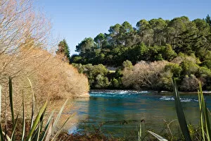 Images Dated 9th July 2006: Waikato River above Huka Falls, near Taupo, North Island, New Zealand