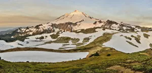 Images Dated 16th September 2012: Washington, Cascade Mountains. Mount Baker panorama, from Ptarmigan Ridge