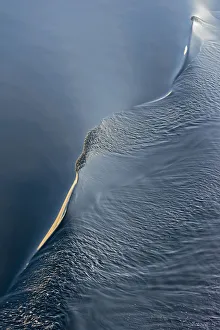 Wave pattern in South Atlantic Ocean, Antarctica Wave pattern in South Atlantic Ocean, Antarctica