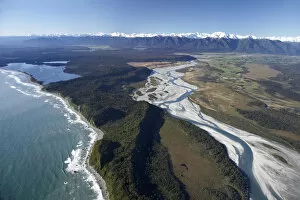 Images Dated 8th July 2007: Whataroa River and Southern Alps, West Coast, South Island, New Zealand - aerial