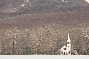 Images Dated 9th January 2005: The Wonalancet Union Chapel in Wonalancet, New Hampshire. White Mountains