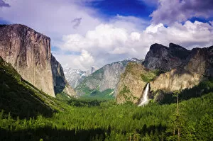 Monument Gallery: Yosemite Valley from Tunnel View, Yosemite National Park, California USA