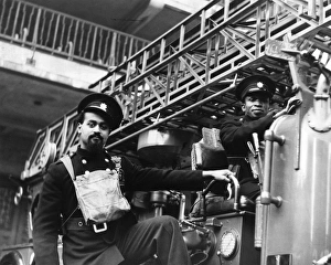 Auxiliary Fire Service crew with fire engine, WW2 Auxiliary Fire Service crew with fire engine, WW2