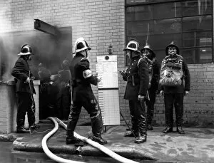 Images Dated 31st May 1964: Breathing Apparatus Control Point - Practise