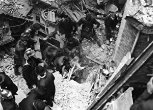 New LFB pix Gallery: Rescue following bombing, WW2