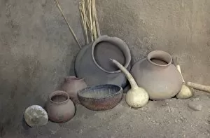 Images Dated 24th April 2004: Salado culture prehistoric pottery artifacts, Arizona