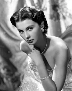 Vintage Celebrity Photos Prints: JEAN SIMMONS, portrait