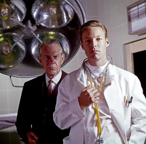 Classic Television Series Prints: DR. KILDARE, from left: Raymond Massey, Richard Chamberlain, (1962), 1961-1966