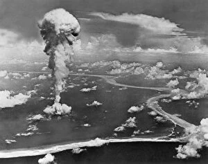 Atoll Gallery: American atomic bomb test at Bikini Atoll in the Pacific Ocean, 1946