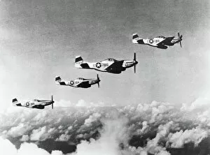 Us Air Force Gallery: American P-51 Mustang fighter planes over Iwo Jima, 1945