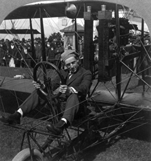 ART SMITH (1894-1926). American aviator, stunt pilot and pioneer of skywriting at night ART SMITH (1894-1926). American aviator, stunt pilot and pioneer of skywriting at night