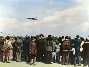 Airbase Gallery: BERLIN AIRLIFT, 1948. Berliners watching the arrival and departure of Allied airlift