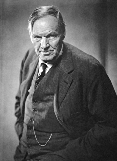 CLARENCE DARROW (1857-1938). American lawyer CLARENCE DARROW (1857-1938). American lawyer