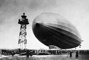 GRAF ZEPPELIN. The German airship 'Graf Zeppelin' approaching its mooring mast in Berlin GRAF ZEPPELIN. The German airship 'Graf Zeppelin' approaching its mooring mast in Berlin