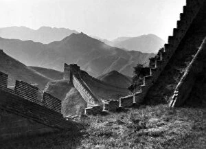 Chinese Gallery: THE GREAT WALL OF CHINA. Photograph, n.d