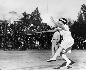 HELEN NEWINGTON WILLS (1906-1998). American tennis player HELEN NEWINGTON WILLS (1906-1998). American tennis player