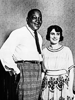 Jack Johnson モノクロポスター Amazon.co.jp: Vintage Jack Johnson Boxer Kaufmann Punch Art