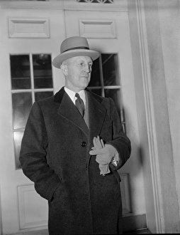 LLOYD C. STARK (1886-1972). American politician. Governor of Missouri (1937-1941) LLOYD C. STARK (1886-1972). American politician. Governor of Missouri (1937-1941)