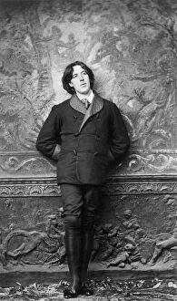 Images Dated 28th May 2010: OSCAR WILDE (1854-1900). Irish poet, wit and dramatist. Photographed in 1882 in New York City by