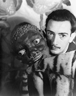 SALVADOR DALI (1904-1989). Spanish painter. Photographed by Carl Van Vechten SALVADOR DALI (1904-1989). Spanish painter. Photographed by Carl Van Vechten