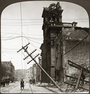 SAN FRANCISCO EARTHQUAKE. Damage on Kearney St SAN FRANCISCO EARTHQUAKE. Damage on Kearney St