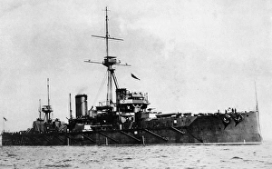 SHIPS: HMS DREADNOUGHT. HMS Dreadnought, completed in 1906, with four propellors SHIPS: HMS DREADNOUGHT. HMS Dreadnought, completed in 1906, with four propellors