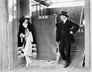 <b class=qtipBold><figcaption>Silent Still: Man & Woman</figcaption></b><br>Silent Still: Man & Woman.<br><em>© none</em> Silent Still: Man & Woman
