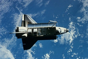 SPACE SHUTTLE CHALLENGER. Photographed in orbit SPACE SHUTTLE CHALLENGER. Photographed in orbit
