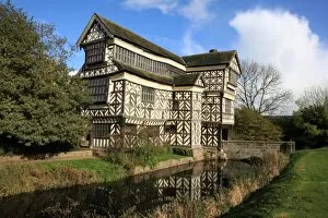 Images Dated 27th October 2008: Little Moreton Hall