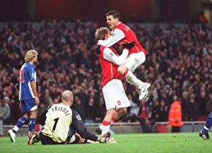 Alex Hleb celebrates scoring Arsenals 2nd goal with Cesc Fabregas and Brad Friedel Alex Hleb celebrates scoring Arsenals 2nd goal with Cesc Fabregas and Brad Friedel