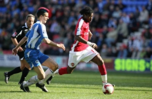 Alex Song beats Paul Scharner Alex Song beats Paul Scharner