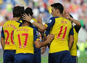 Alexis Sanchez celebrates scoring his goal for Arsenal with Mesut Ozil. Leicester City 1:1 Arsenal Alexis Sanchez celebrates scoring his goal for Arsenal with Mesut Ozil. Leicester City 1:1 Arsenal