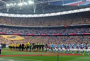 Arsenal amd Villa teams line up before the match. Arsenal 4:0 Aston Villa. FA Cup Final Arsenal amd Villa teams line up before the match. Arsenal 4:0 Aston Villa. FA Cup Final
